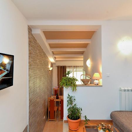 Apartments Voltica 1049 Ровинь Экстерьер фото