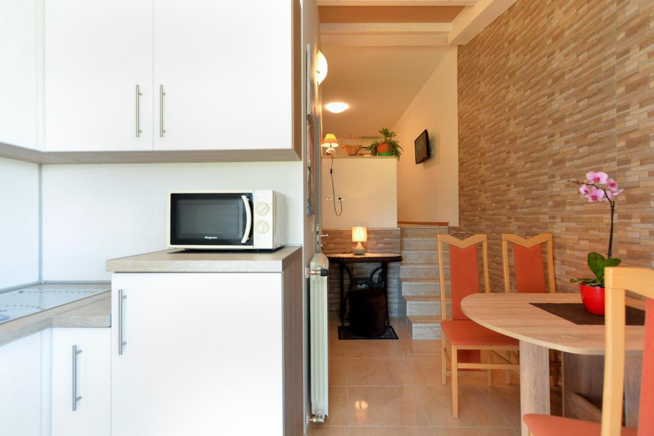 Apartments Voltica 1049 Ровинь Экстерьер фото