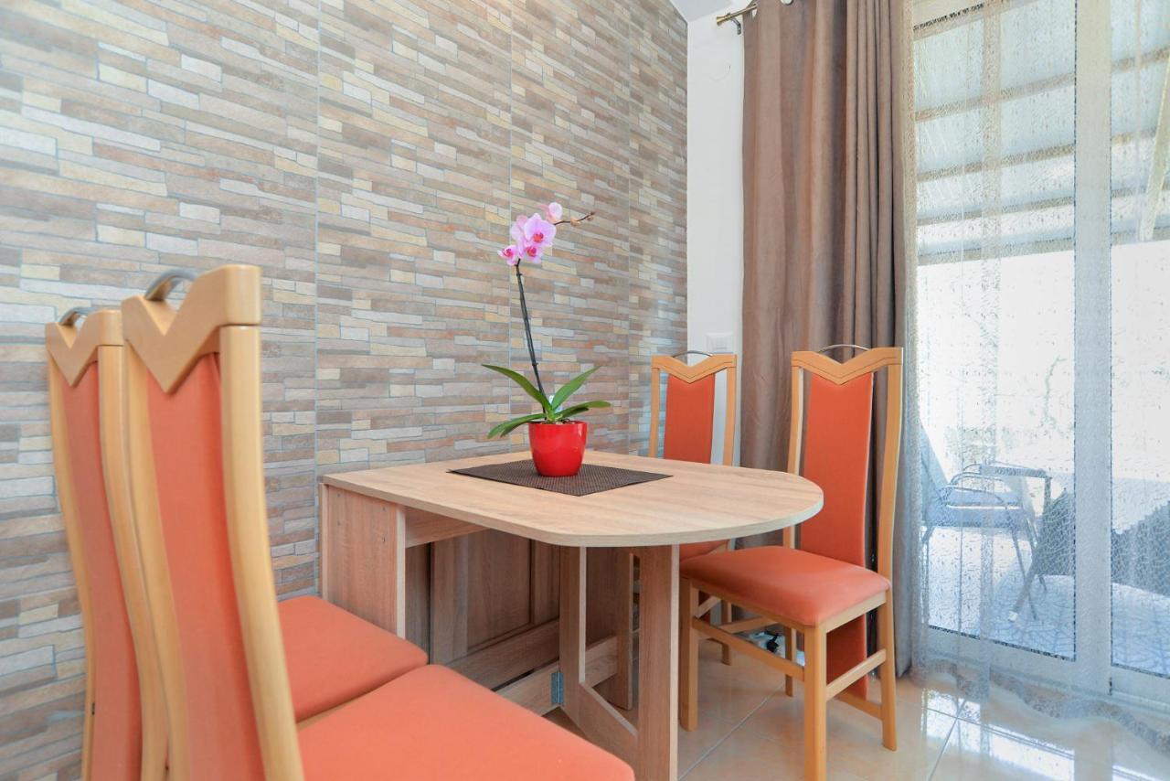 Apartments Voltica 1049 Ровинь Экстерьер фото